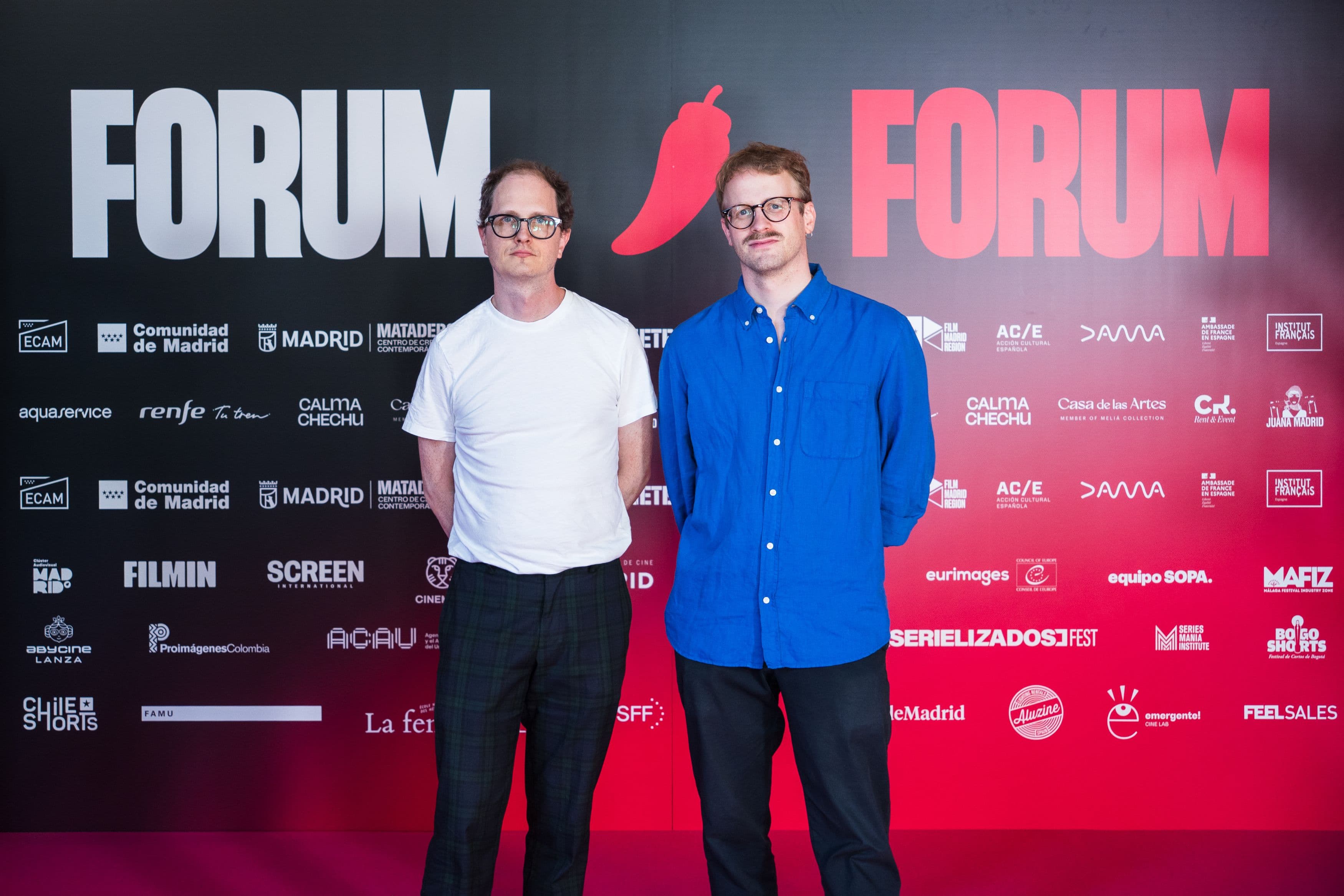 Rafa Alberola, responsable de ECAM Industria, y Alberto Valverde, coordinador de ECAM Forum, posan en el photocall de la tercera edición de ECAM Forum en junio de 2026