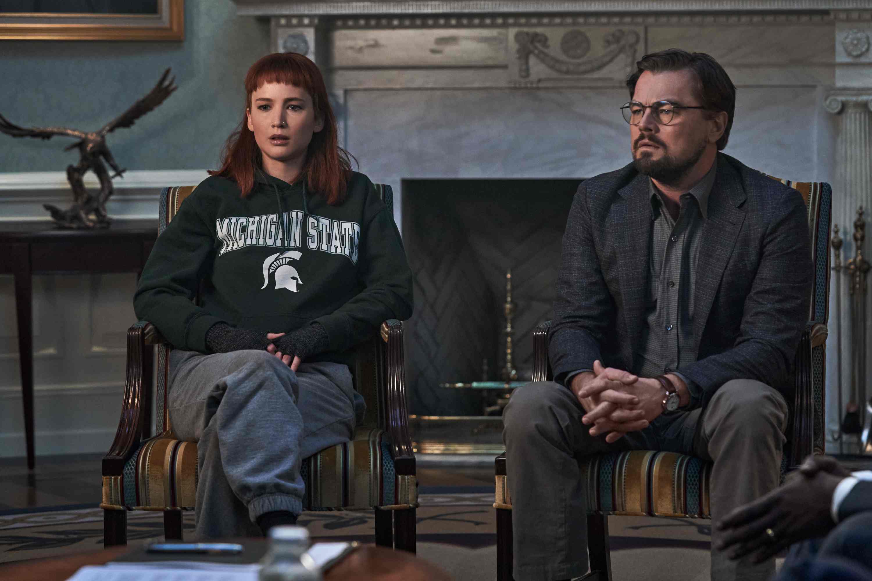 Jennifer Lawrence y Leonardo DiCaprio en un fotograma de 'No mires arriba', película dirigida por Adam McKay para Netflix y estrenada en 2021
