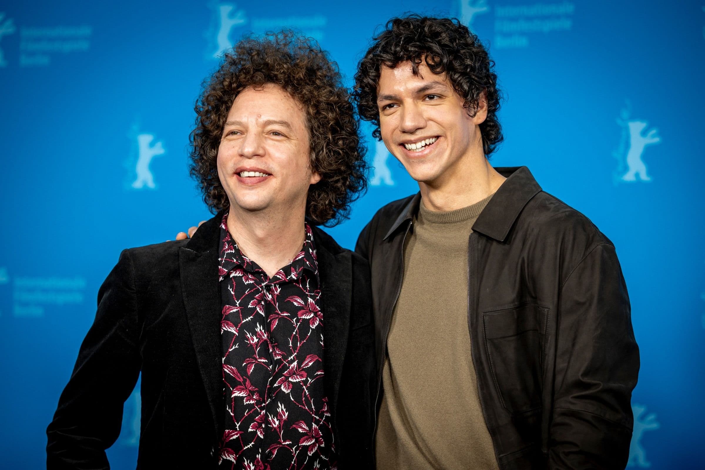 El director Michel Franco y el actor Isaac Hernández en la presentación de 'Dreams' en la Berlinale de 2025