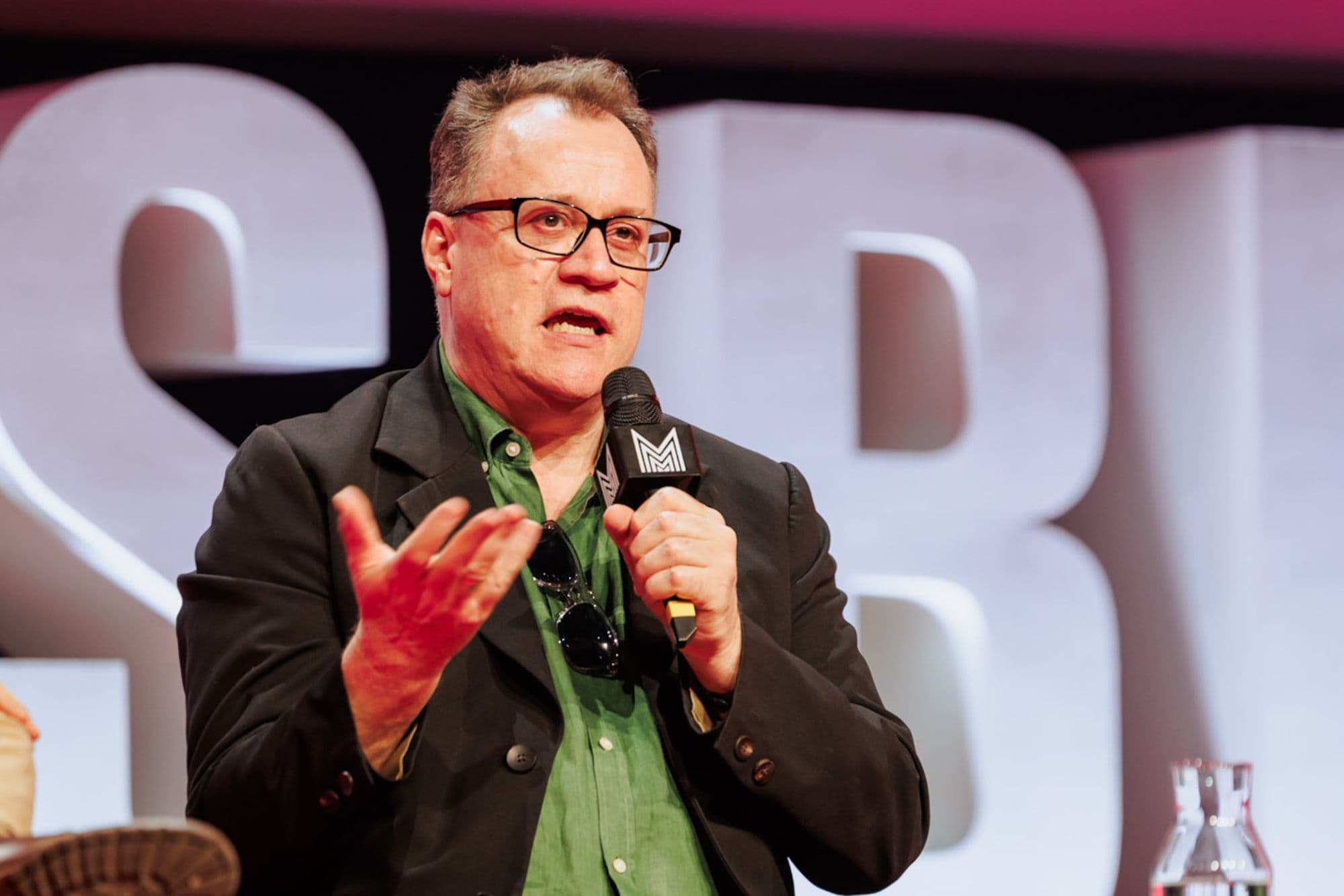 El guionista Russell T. Davies durante su masterclass en Series Mania 2026