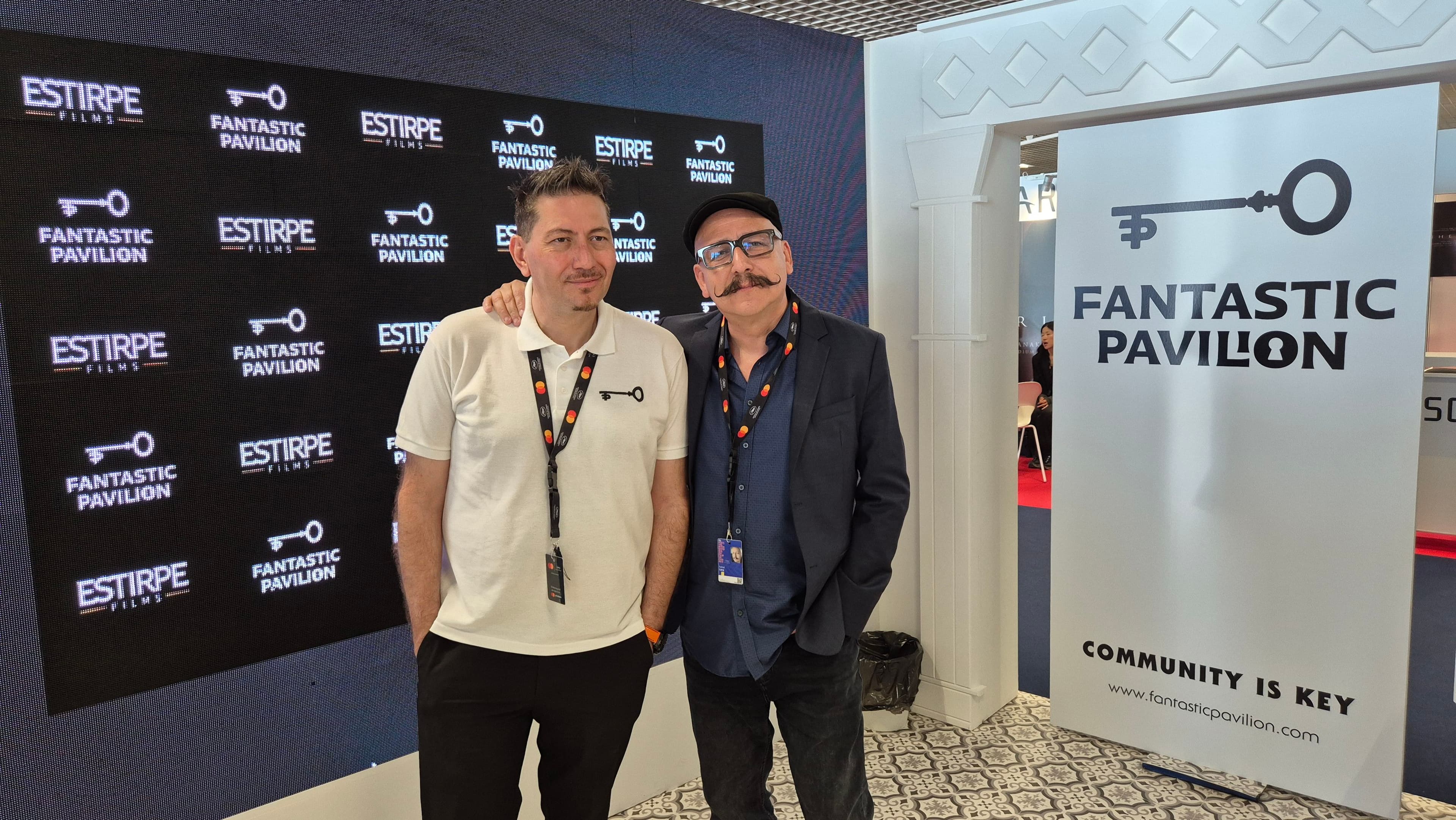 El productor Rafa Lara (derecha), en la presentación de Estirpe, en el marco del Marché de Cannes 2026