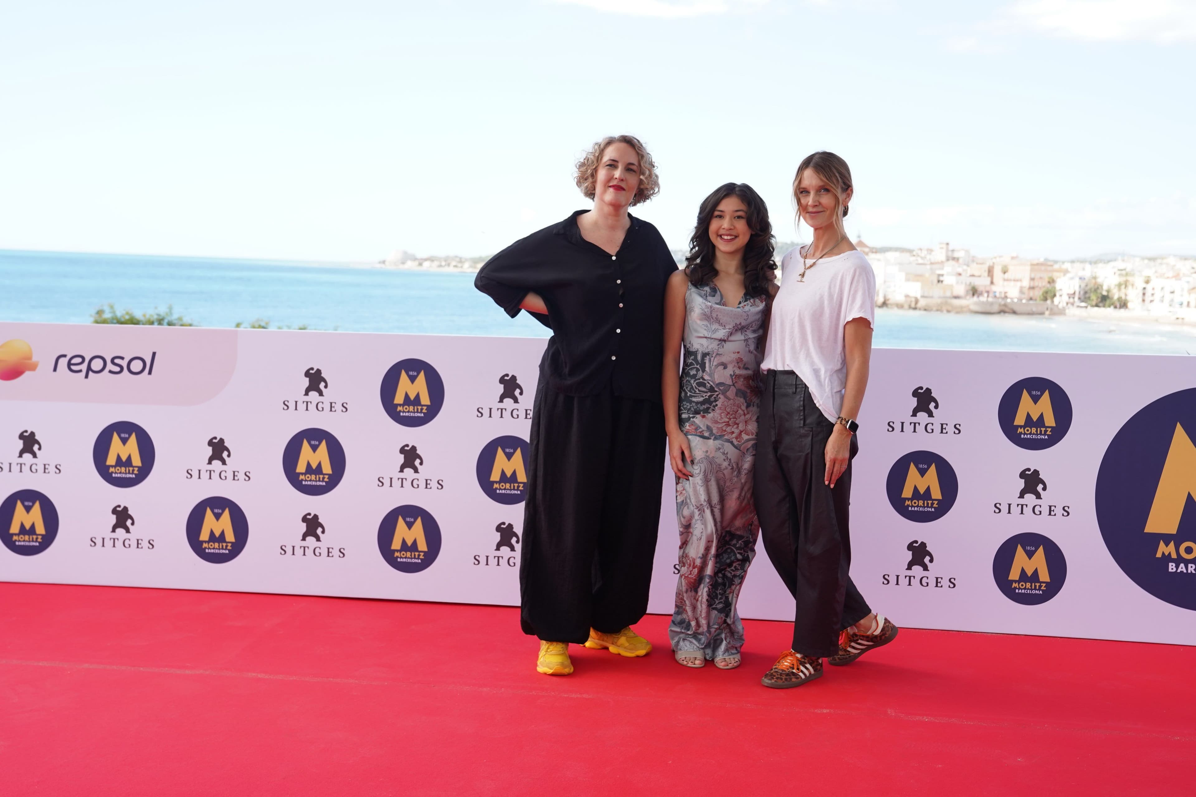 La directora Carlota Pereda y las actrices Charlotte Hemmings y Ava Jarque presentan 'Found Alive' en el Festival de Sitges de 2026