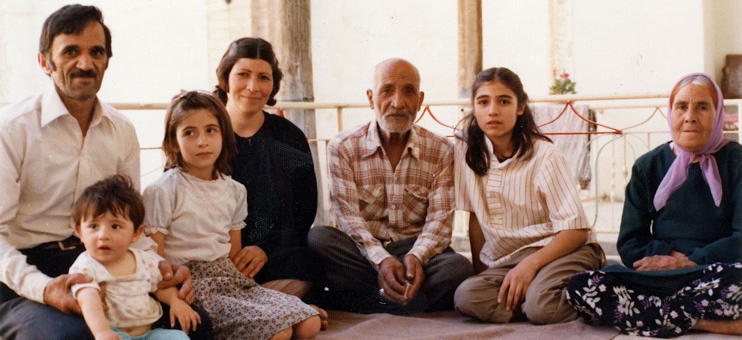 Fotograma promocional de la película 'Ensayos para una revolución', de Pegah Ahangarani