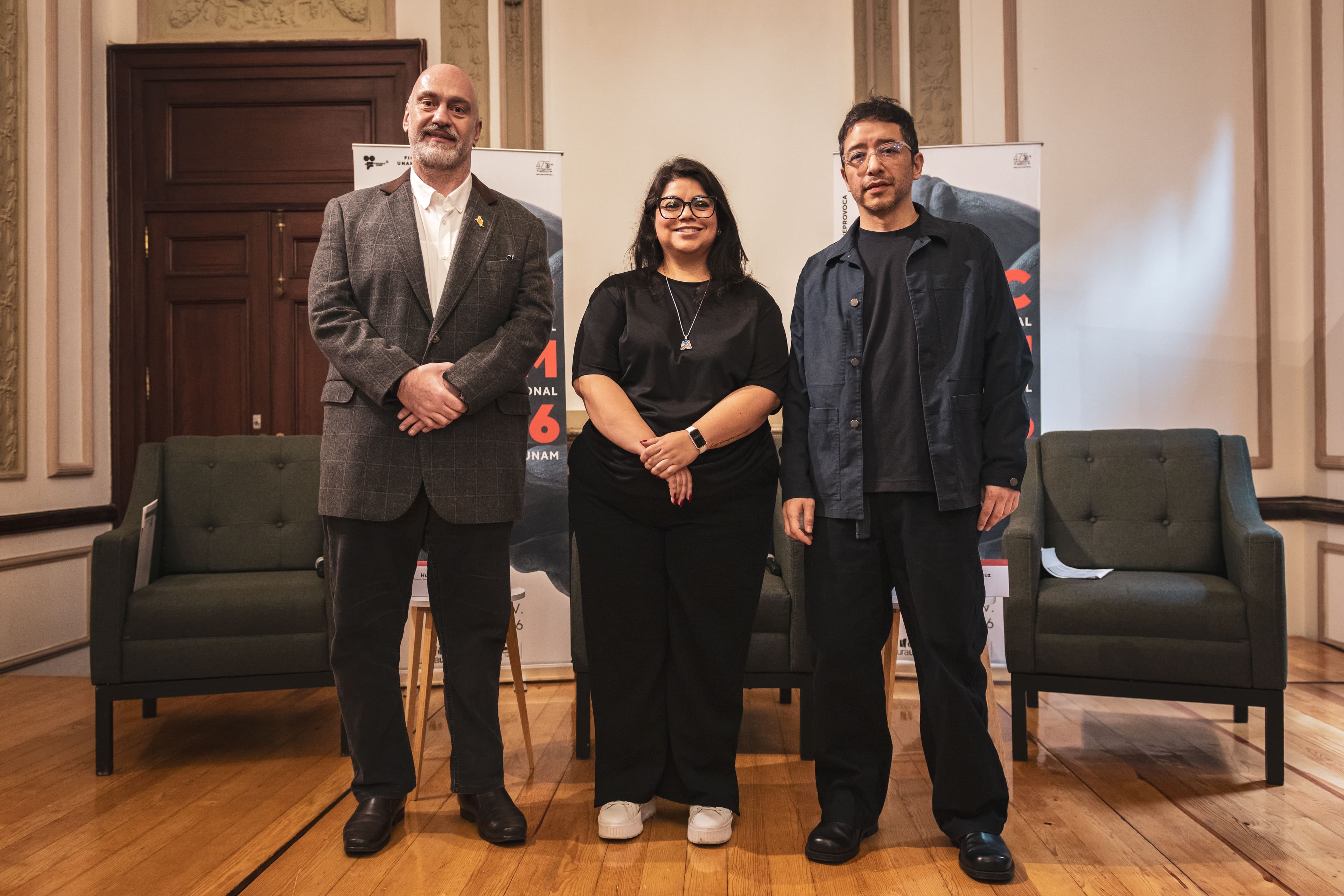 Hugo Villa, Fernanda Becerril y Maximiliano Cruz en la presentación de la edición 16 de FICUNAM en Ciudad de México